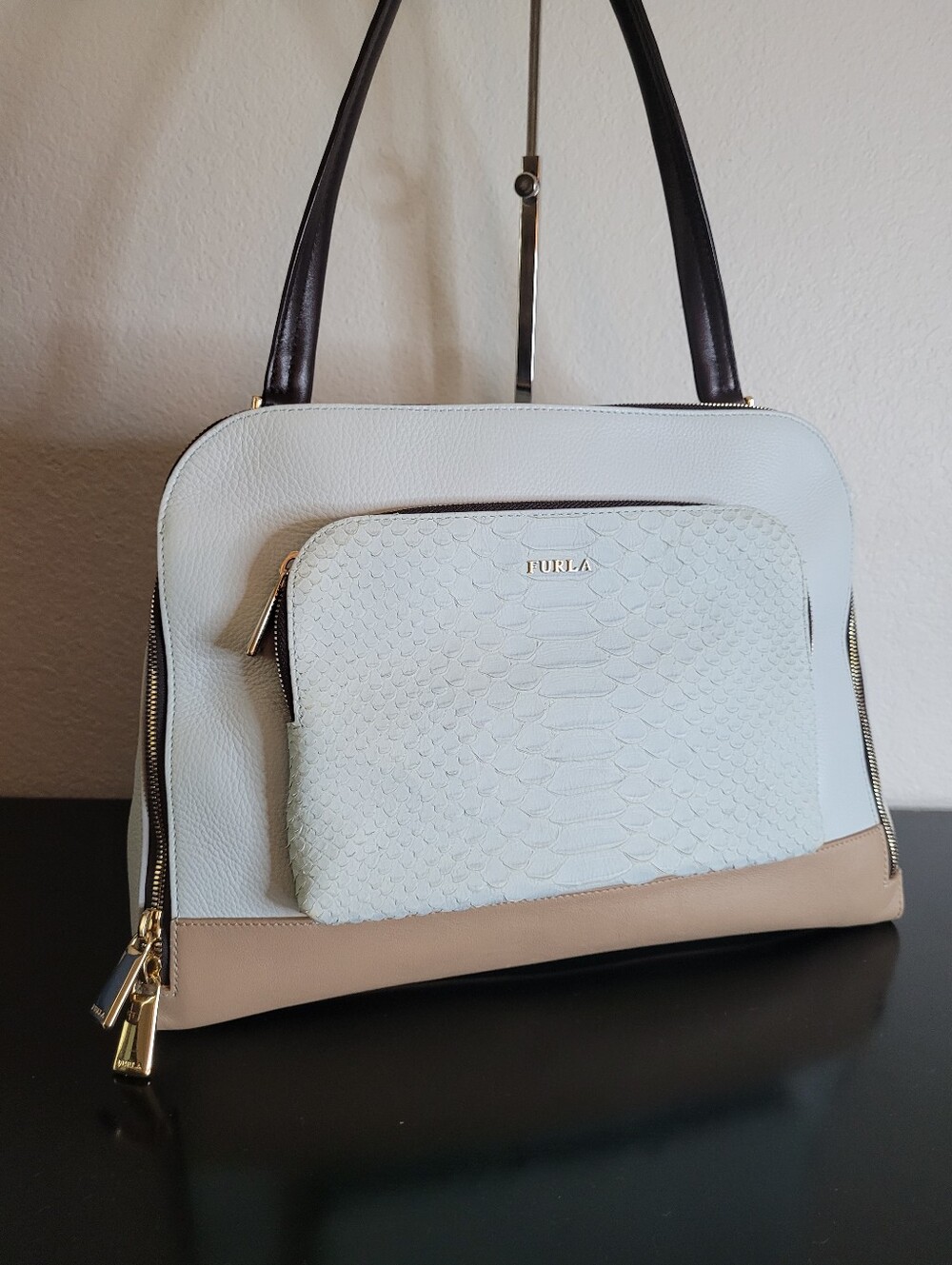 FURLA FRIDA SHOULDER CALF LEATHER BAG - Picture 1 of 15